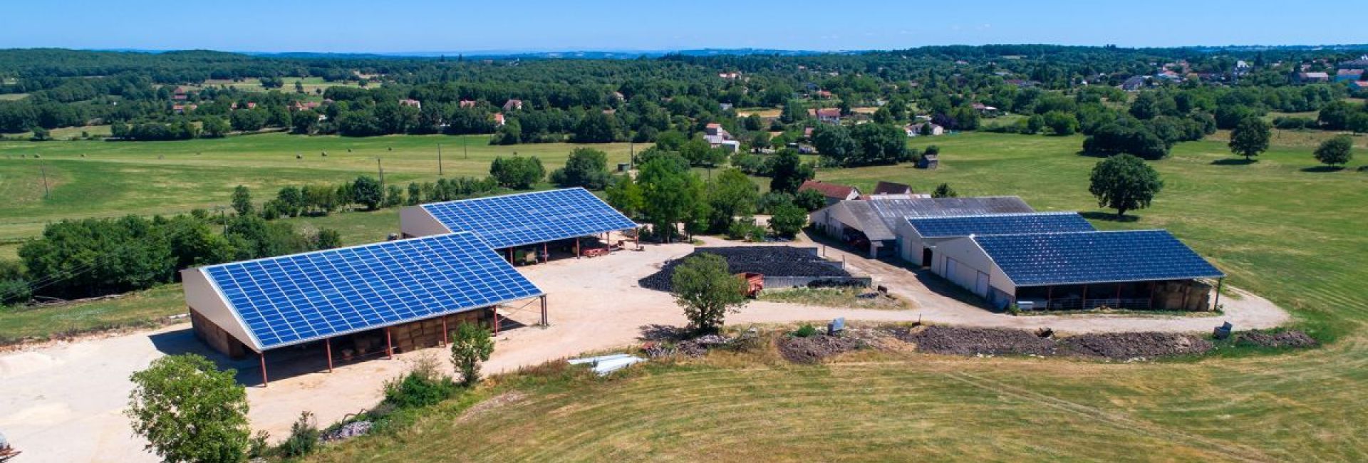 Centrales photovoltaïques en toitures agricoles - Villeneuve (12)